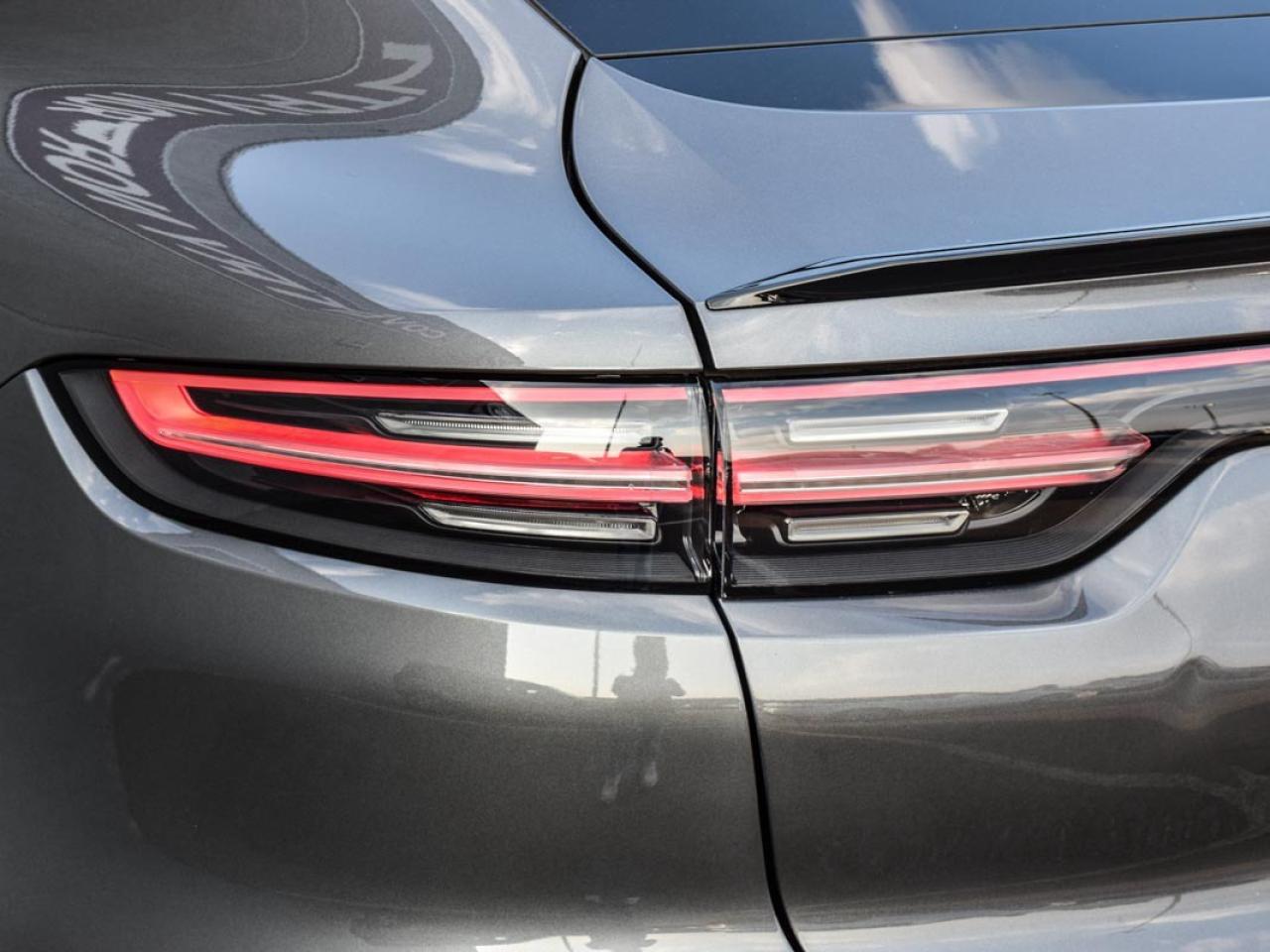 2022 Porsche Cayenne COUPE LOADED Photo