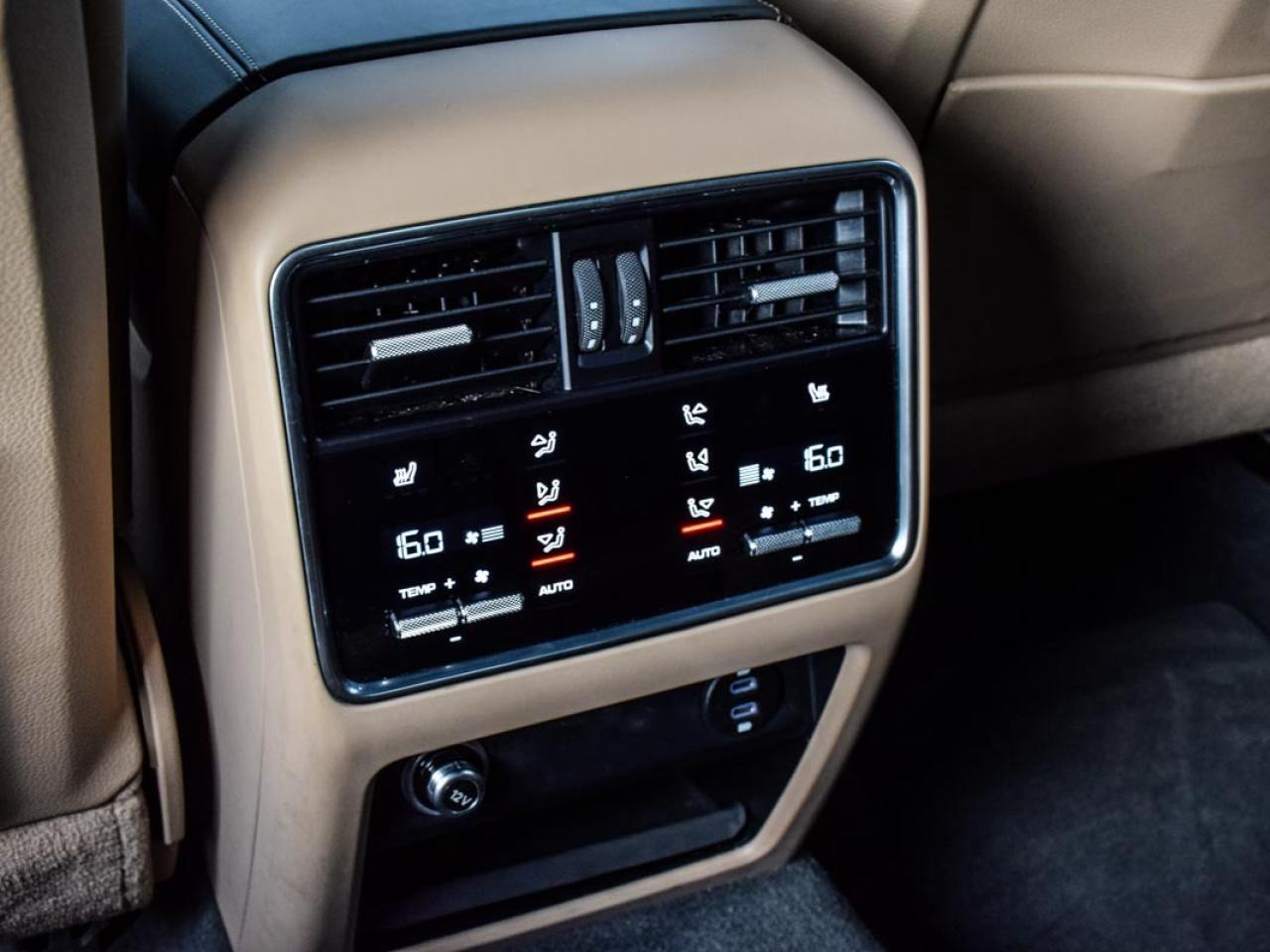 2022 Porsche Cayenne COUPE LOADED Photo