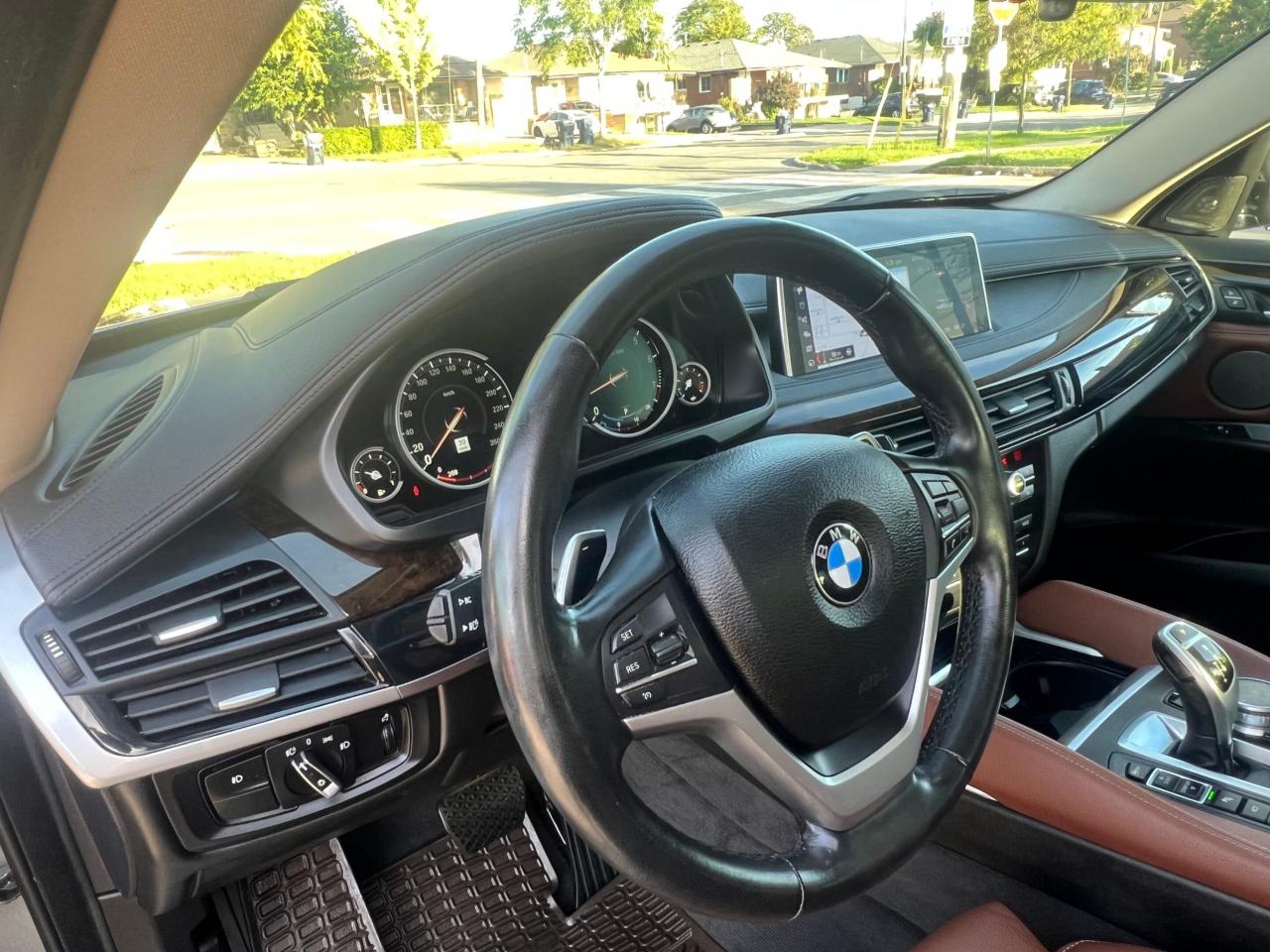 2019 BMW X6 XDrive35i * NO ACCIDENTS / BROWN INT / DRIVER ASSI Photo