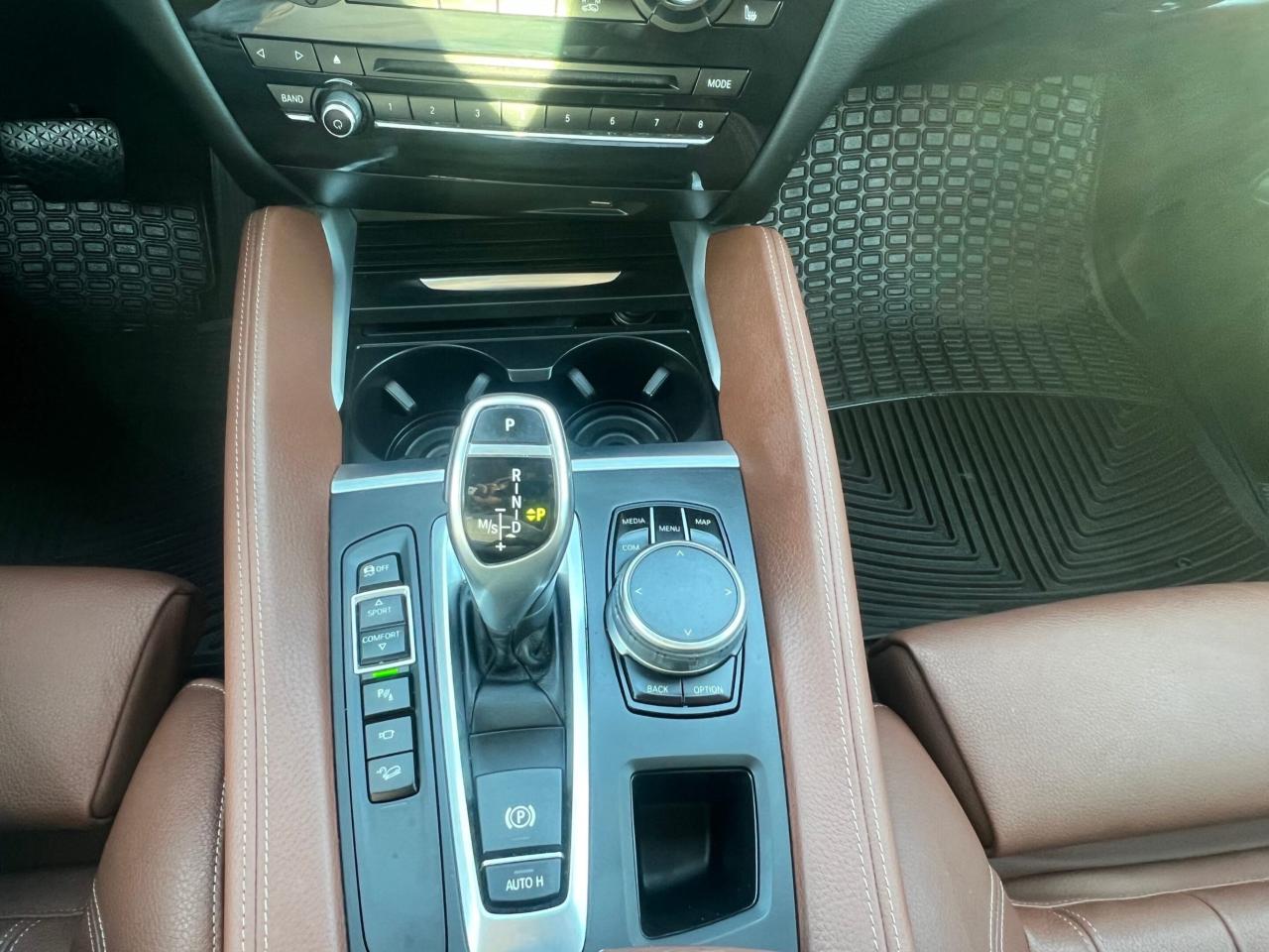 2019 BMW X6 XDrive35i * NO ACCIDENTS / BROWN INT / DRIVER ASSI Photo