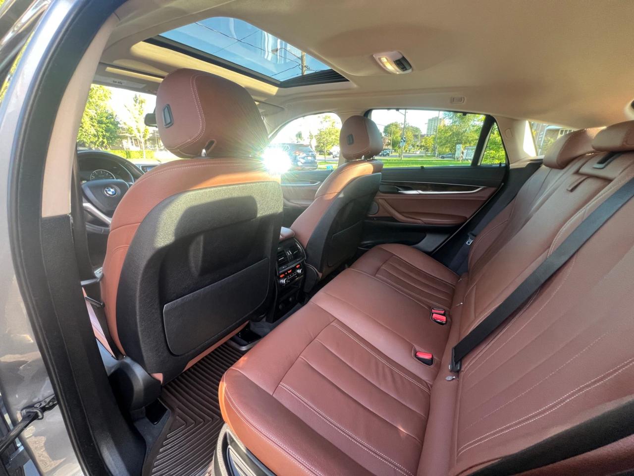 2019 BMW X6 XDrive35i * NO ACCIDENTS / BROWN INT / DRIVER ASSI Photo