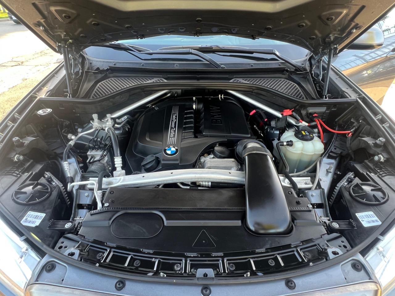 2019 BMW X6 XDrive35i * NO ACCIDENTS / BROWN INT / DRIVER ASSI Photo