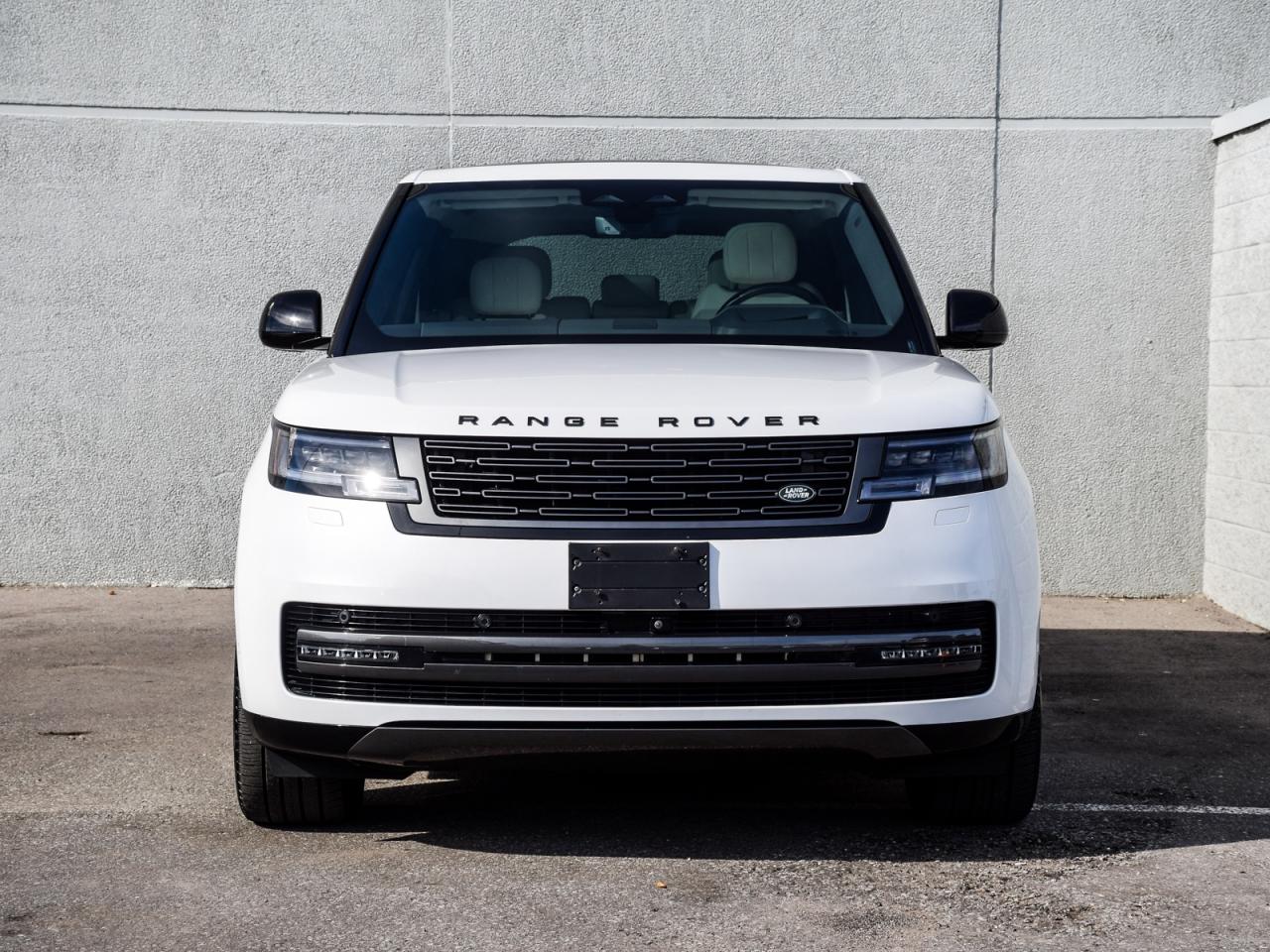 2024 Land Rover Range Rover SE Photo