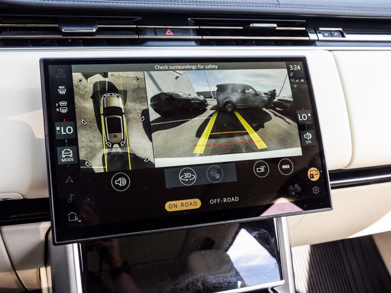 2024 Land Rover Range Rover SE Photo