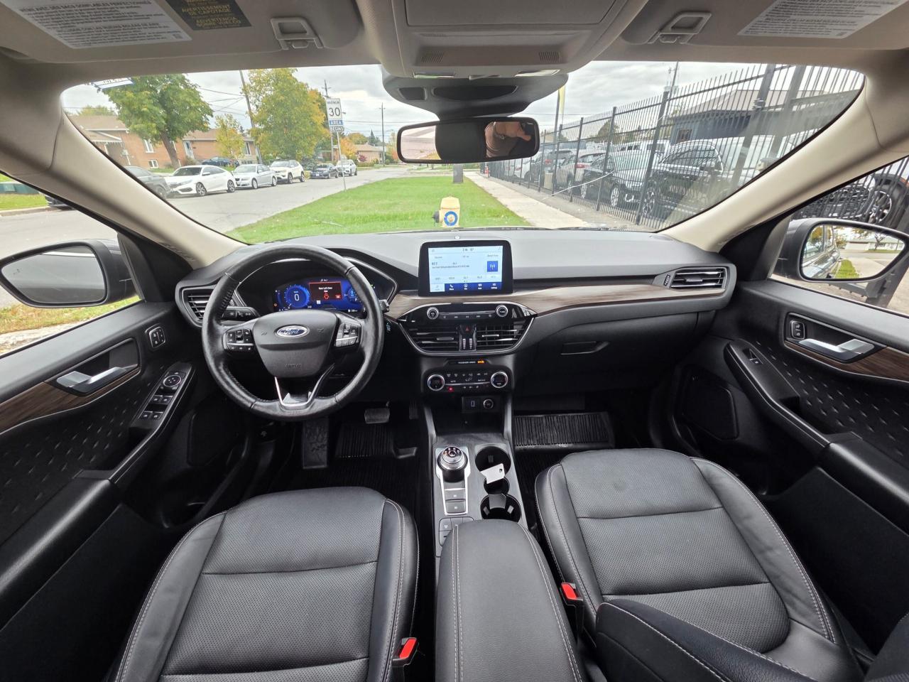 2020 Ford Escape Titanium Hybrid AWD * DRIVER ASSIST / CARPLAY / CA Photo