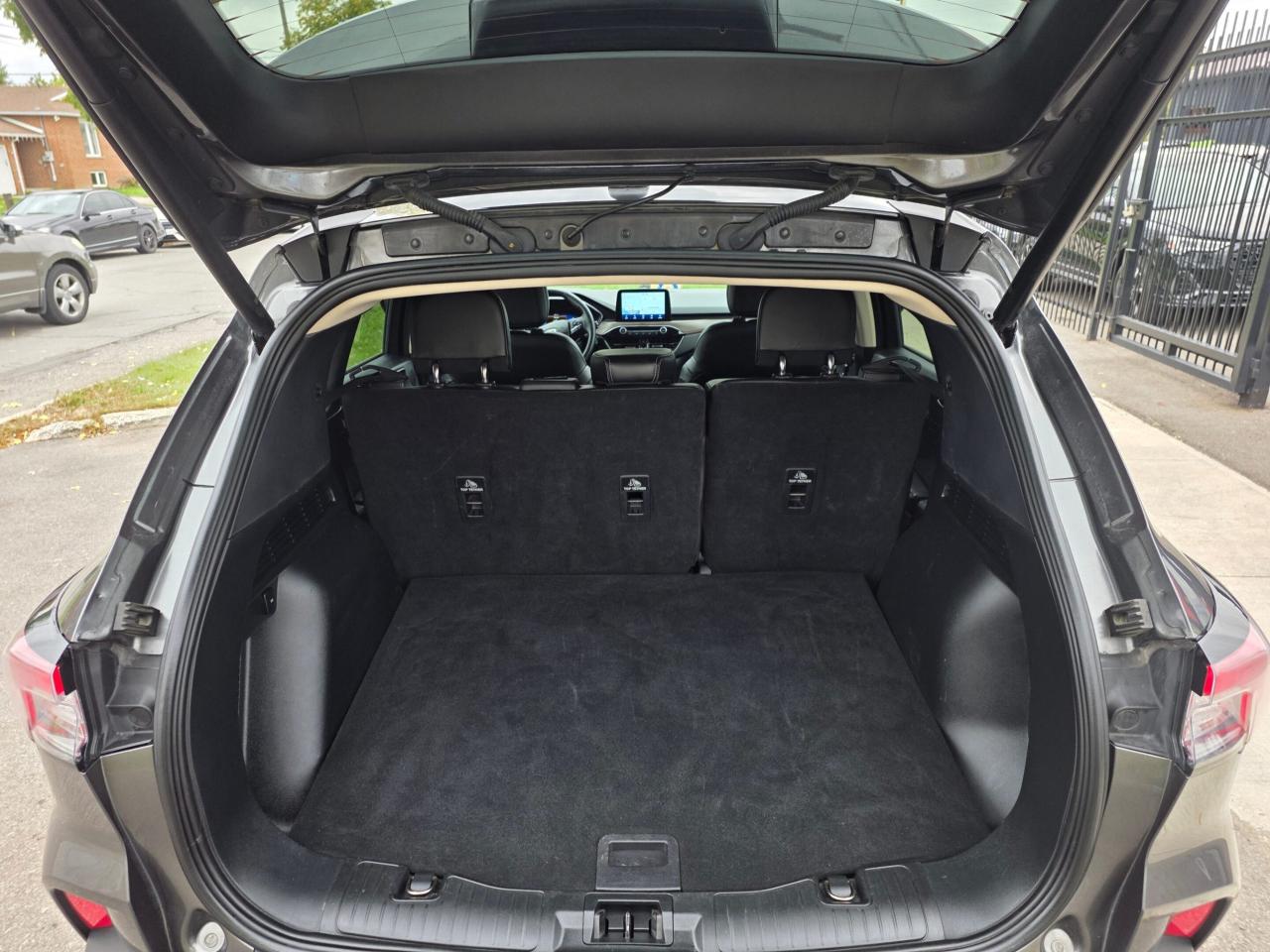 2020 Ford Escape Titanium Hybrid AWD * DRIVER ASSIST / CARPLAY / CA Photo