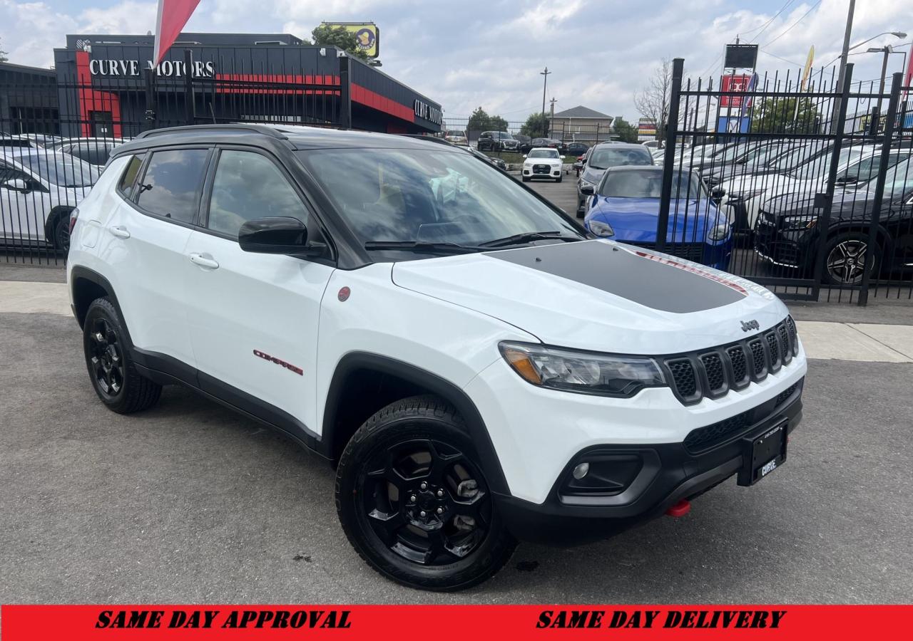 2024 Jeep Compass Trailhawk 4x4 * NO ACCIDENTS/CARPLAY/CAMERA/PANO/D Photo