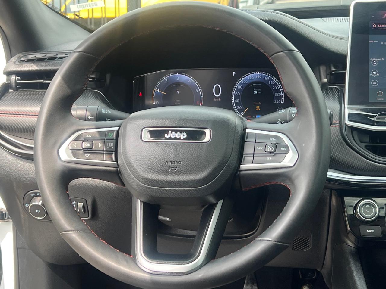 2024 Jeep Compass Trailhawk 4x4 * NO ACCIDENTS/CARPLAY/CAMERA/PANO/D Photo