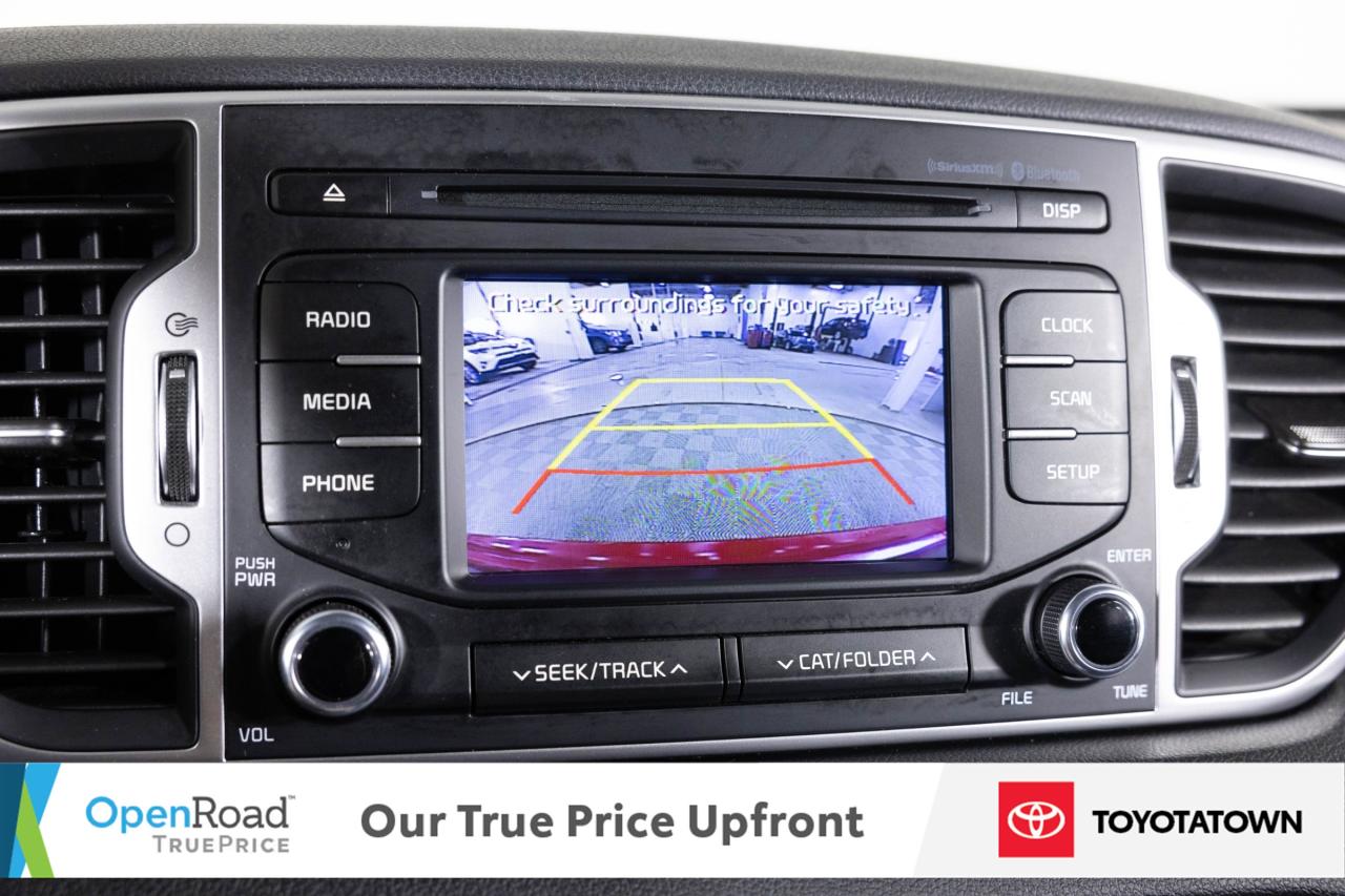 2019 Kia Sportage LX! LOADED! ACCIDENT FREE! Photo