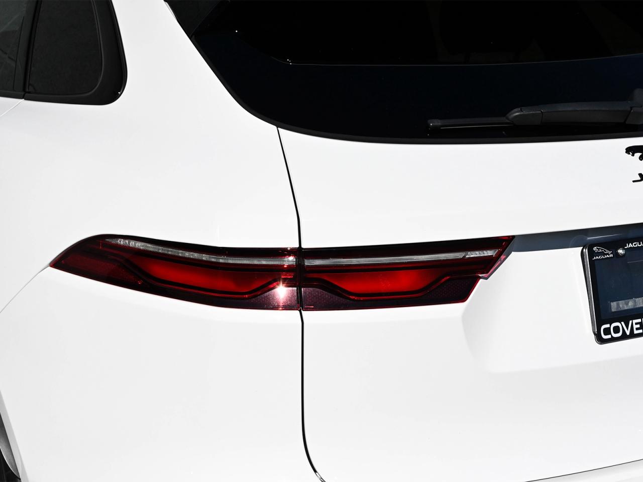 2024 Jaguar F-PACE P250 R-Dynamic S/LOW K/DLR MAINTAINED/ONE OWNER Photo