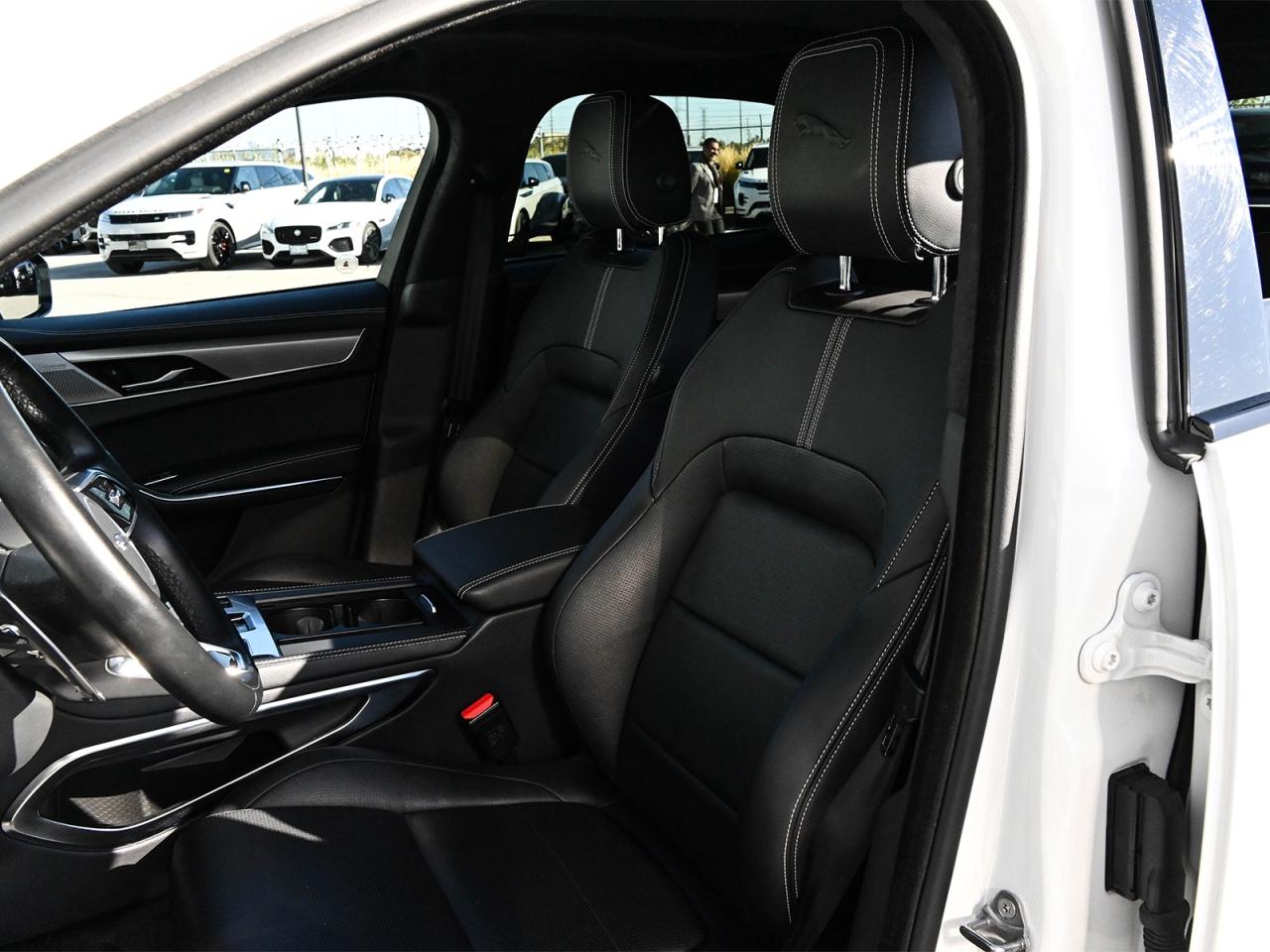 2024 Jaguar F-PACE P250 R-Dynamic S/LOW K/DLR MAINTAINED/ONE OWNER Photo