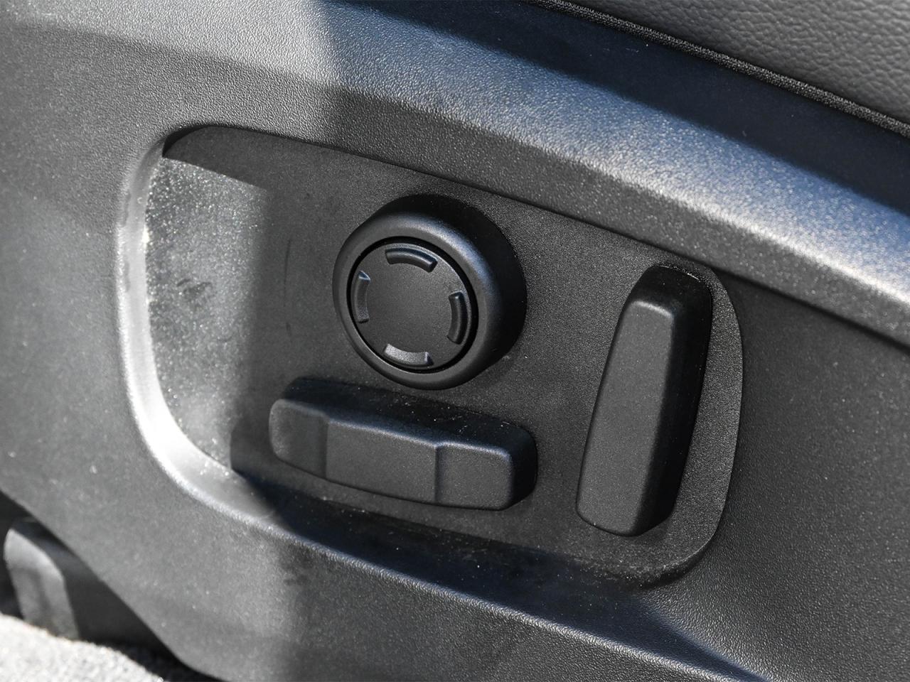 2024 Jaguar F-PACE P250 R-Dynamic S/LOW K/DLR MAINTAINED/ONE OWNER Photo