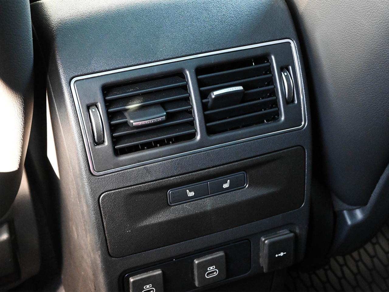 2024 Jaguar F-PACE P250 R-Dynamic S/LOW K/DLR MAINTAINED/ONE OWNER Photo