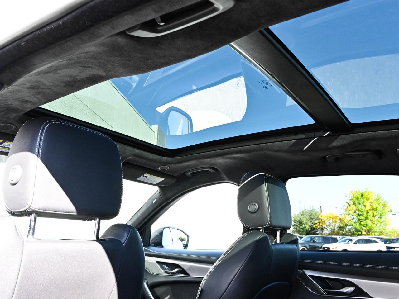 2024 Jaguar F-PACE P250 R-Dynamic S/LOW K/DLR MAINTAINED/ONE OWNER Photo