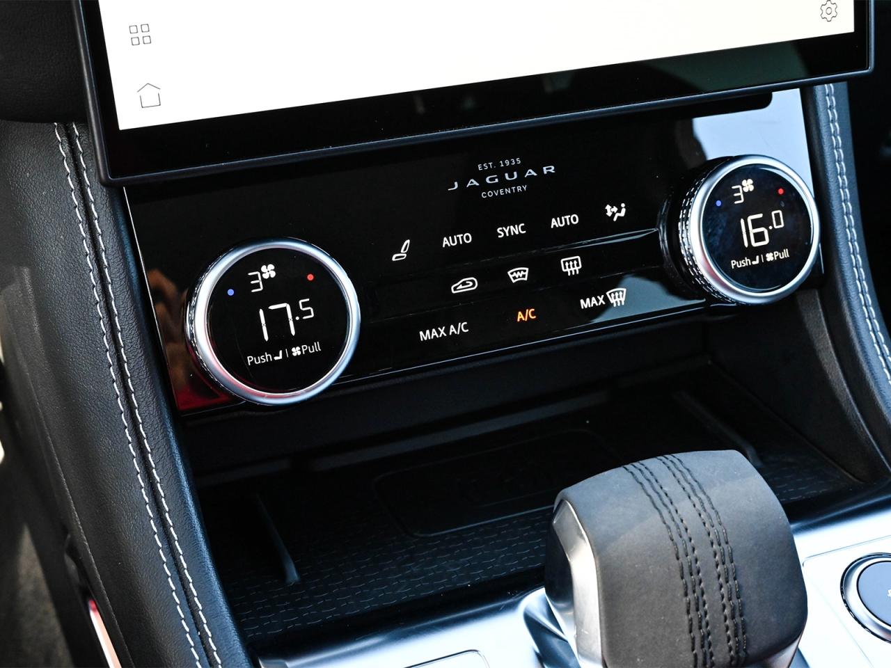 2024 Jaguar F-PACE P250 R-Dynamic S/LOW K/DLR MAINTAINED/ONE OWNER Photo