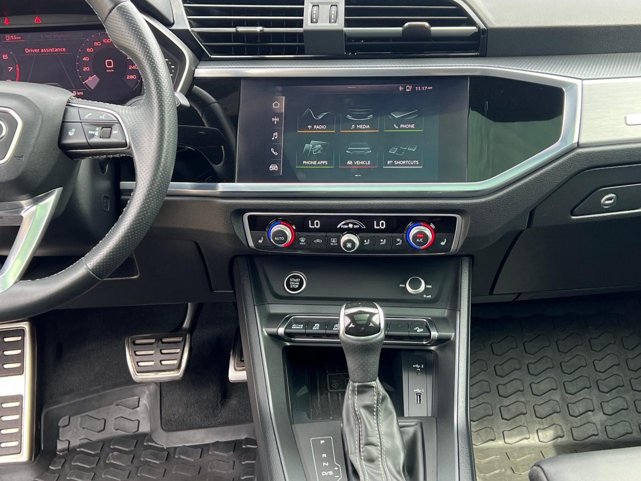 2021 Audi Q3 Progressiv S-Line Black Optics * DIGITAL DASH / CA Photo