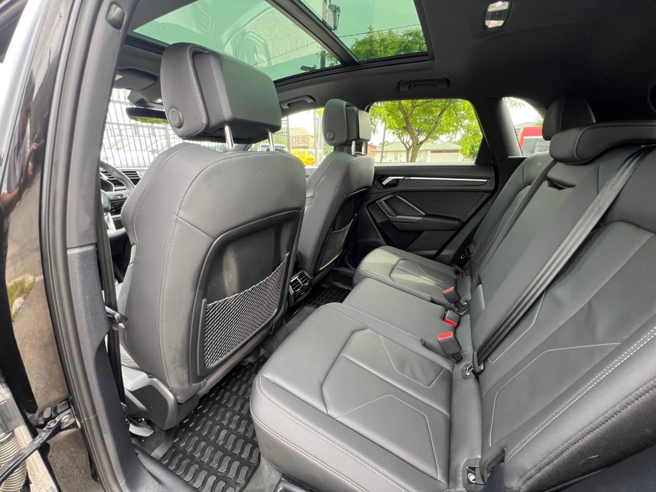 2021 Audi Q3 Progressiv S-Line Black Optics * DIGITAL DASH / CA Photo