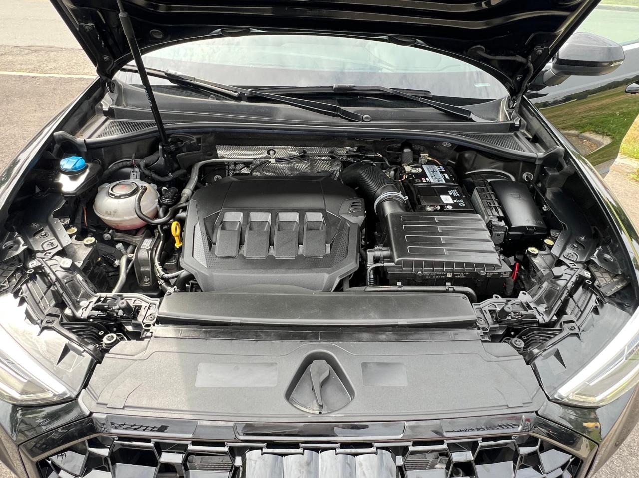 2021 Audi Q3 Progressiv S-Line Black Optics * DIGITAL DASH / CA Photo