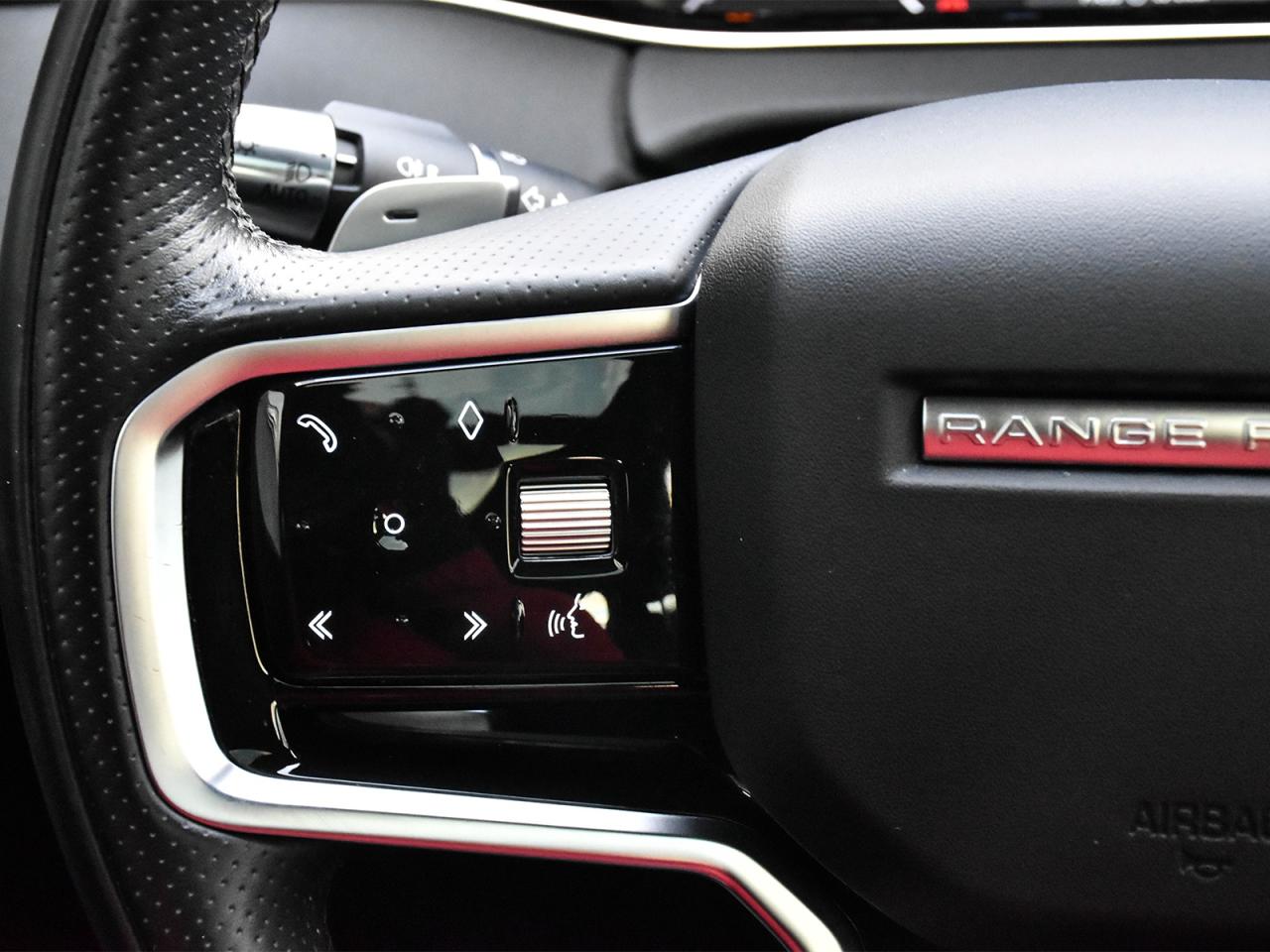 2022 Land Rover Range Rover Evoque R-DYNAMIC SE Photo