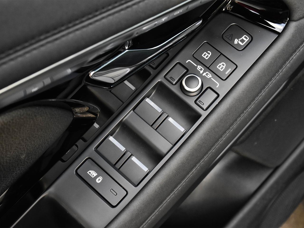 2022 Land Rover Range Rover Evoque 1 OWNER R-DYNAMIC BLACK PACK LOADED ! Photo