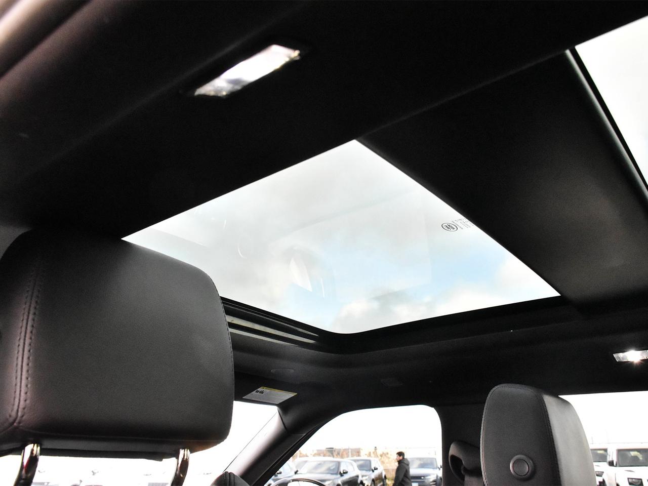 2022 Land Rover Range Rover Evoque 1 OWNER R-DYNAMIC BLACK PACK LOADED ! Photo