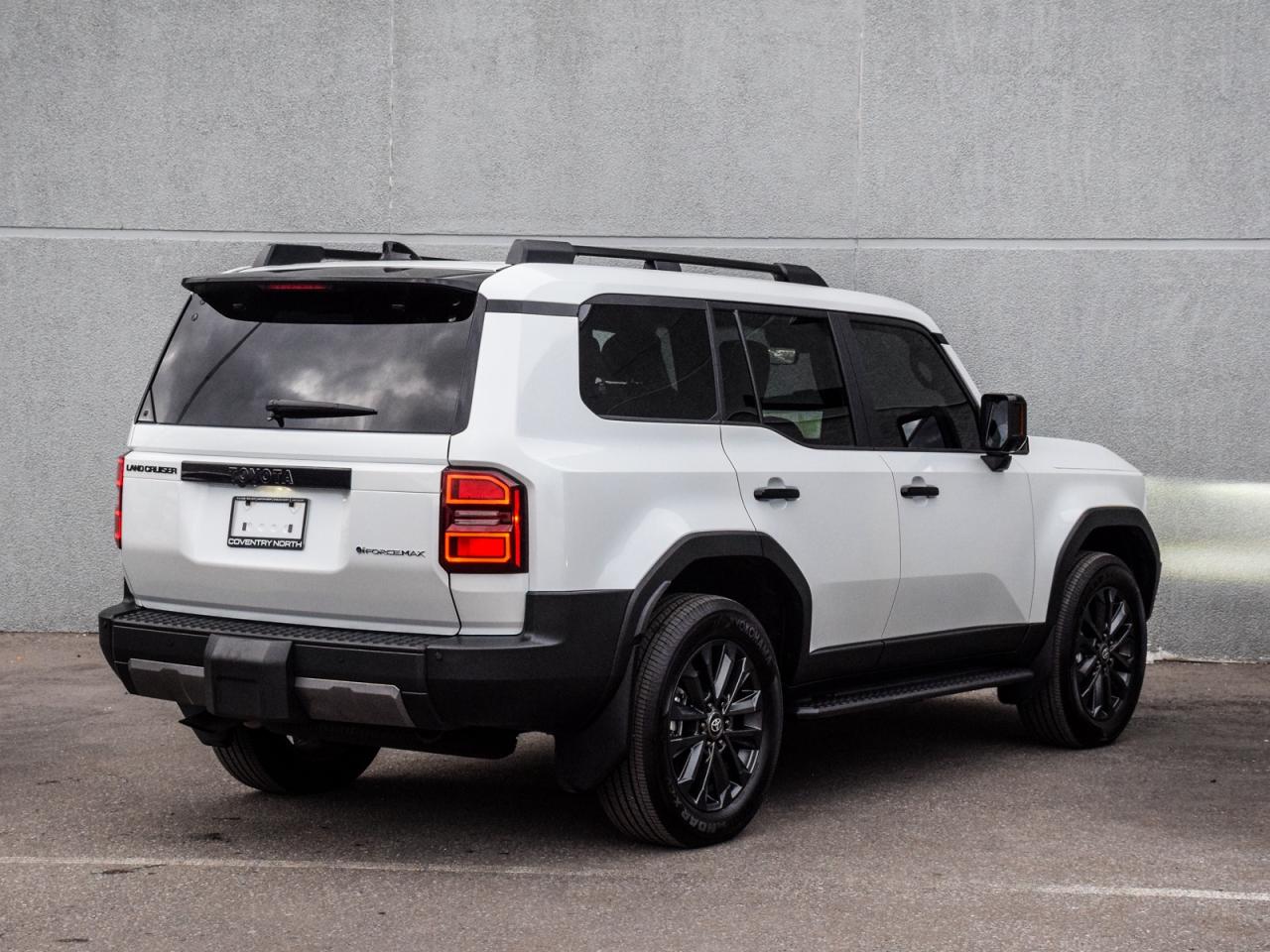 2025 Toyota Land Cruiser  Photo3