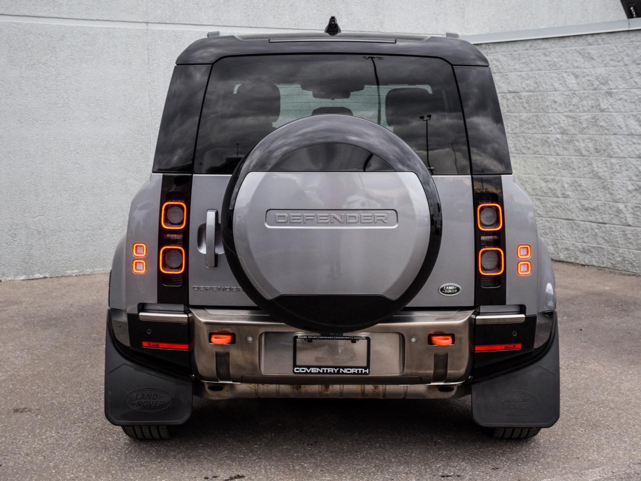 2023 Land Rover Defender X Photo4