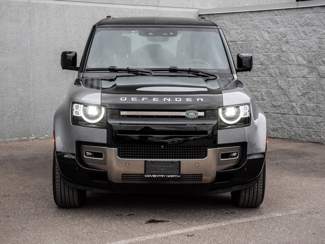 2023 Land Rover Defender X Photo