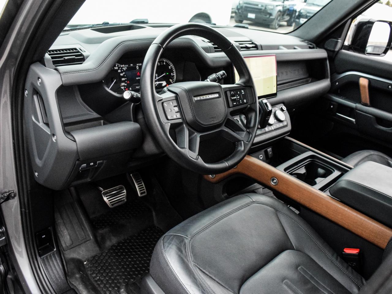 2023 Land Rover Defender X Photo