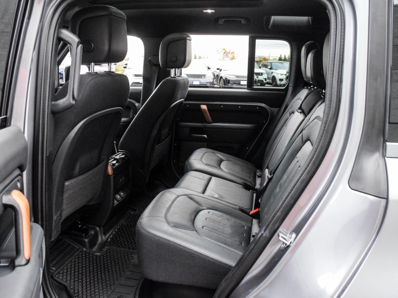 2023 Land Rover Defender X Photo