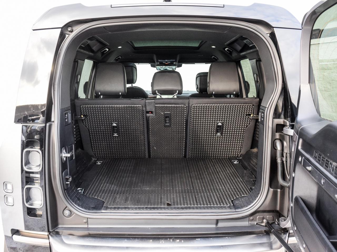 2023 Land Rover Defender DEFENDER X ! COLD CLIMATE PACK EIGER GRAY Photo