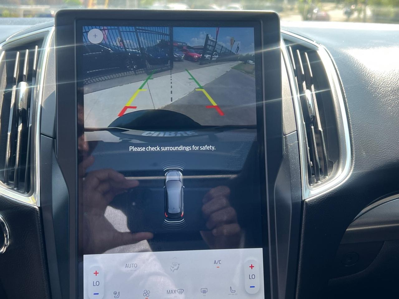 2023 Ford Edge Titanium AWD * 12 SCREEN / PANORAMIC ROOF / B&O SO Photo