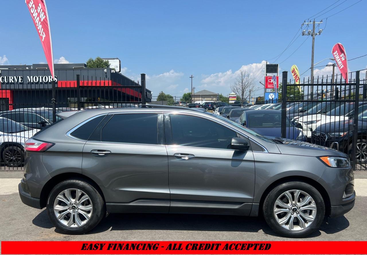 2023 Ford Edge Titanium AWD * 12 SCREEN / PANORAMIC ROOF / B&O SO Photo