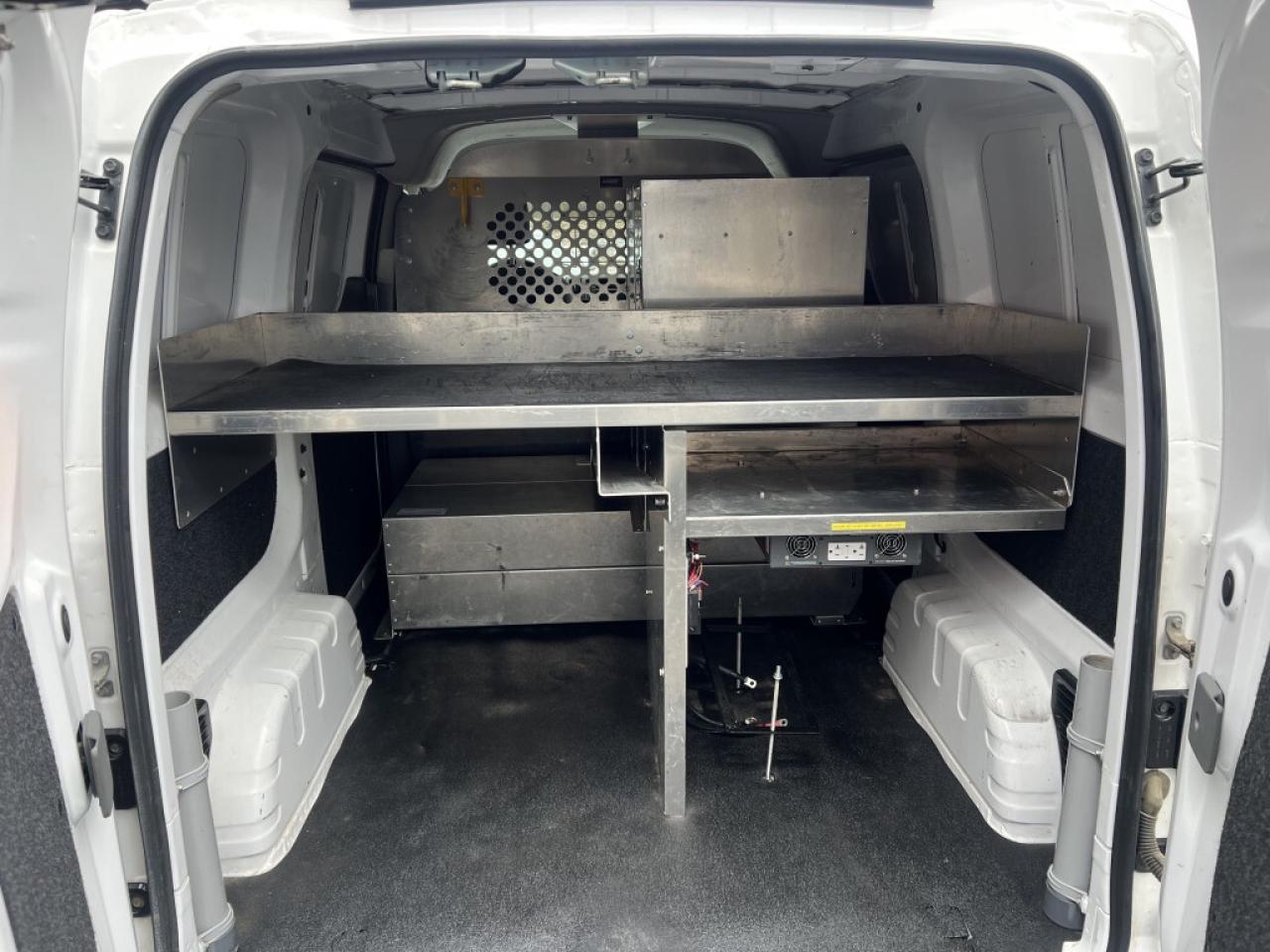 2019 Nissan NV200 SV *NO ACCIDENTS / LADDER RACK / SHELVES / BACKUP Photo