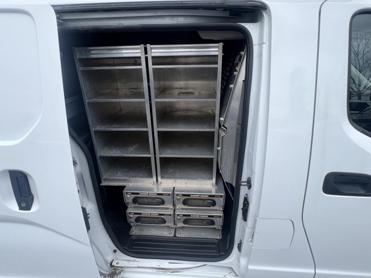 2019 Nissan NV200 SV *NO ACCIDENTS / LADDER RACK / SHELVES / BACKUP Photo