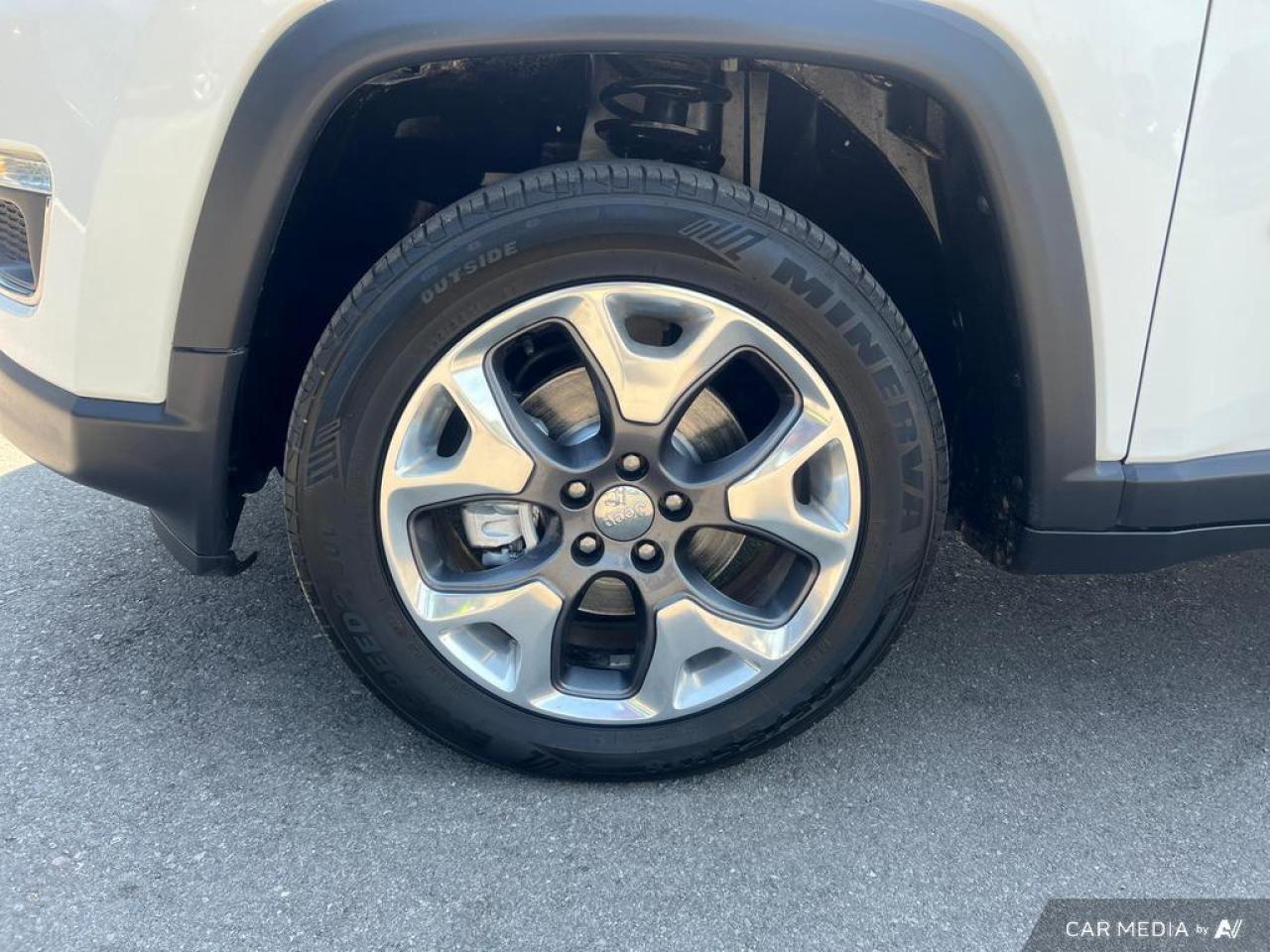 2021 Jeep Compass Limited 4x4 * NO ACCIDENTS / CARPLAY / CAMERA / BL Photo