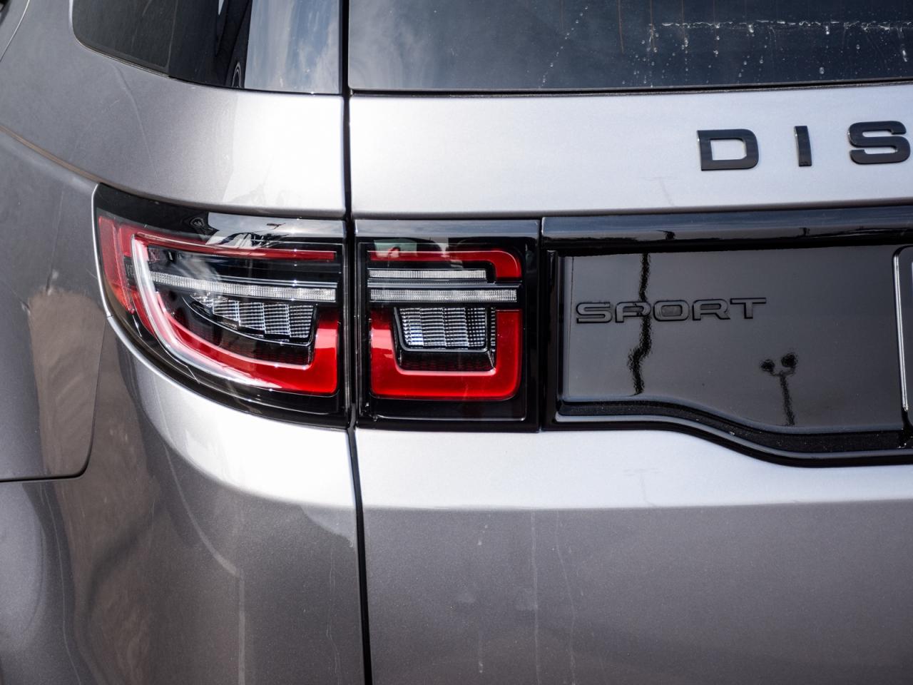 2023 Land Rover Discovery Sport R-Dynamic HSE 4WD Photo