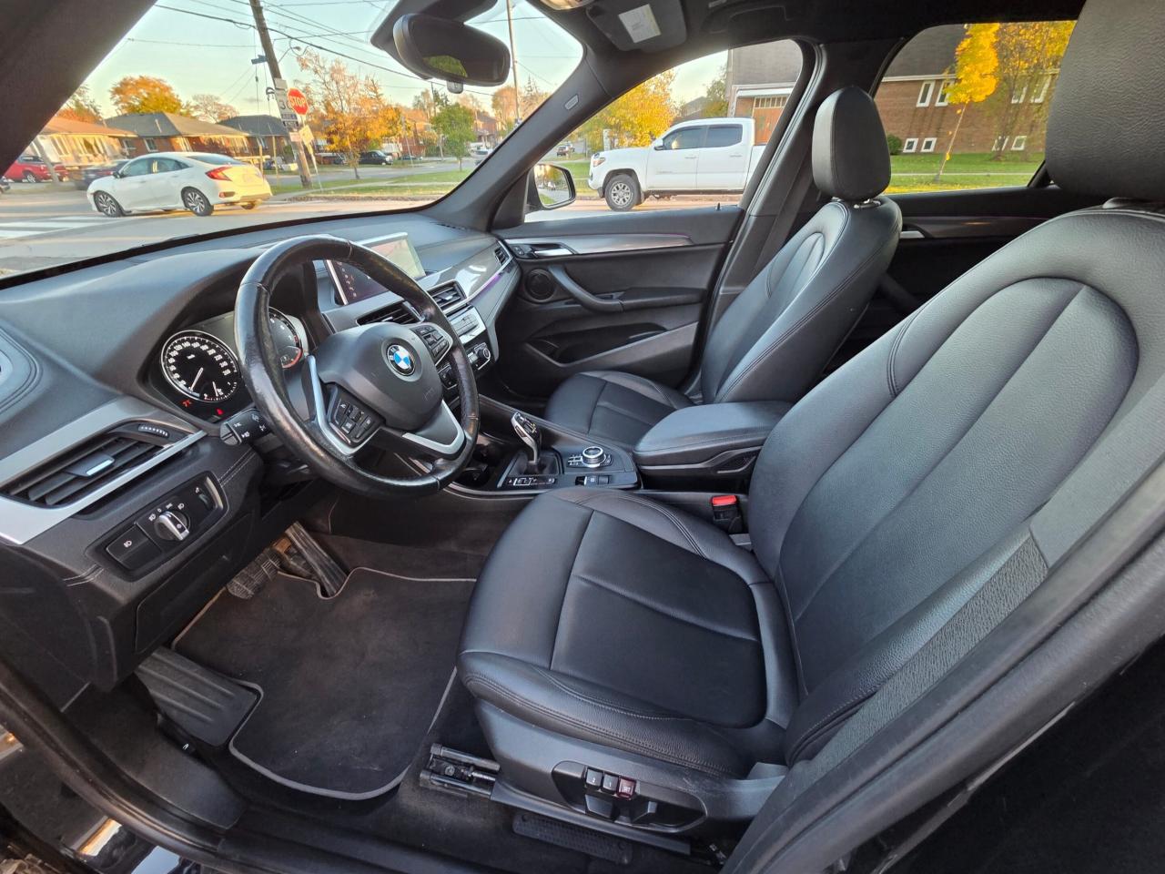 2022 BMW X1 xDrive28i *NO ACCIDENTS/NAVIGATION/CAMERA/PANORAMI Photo