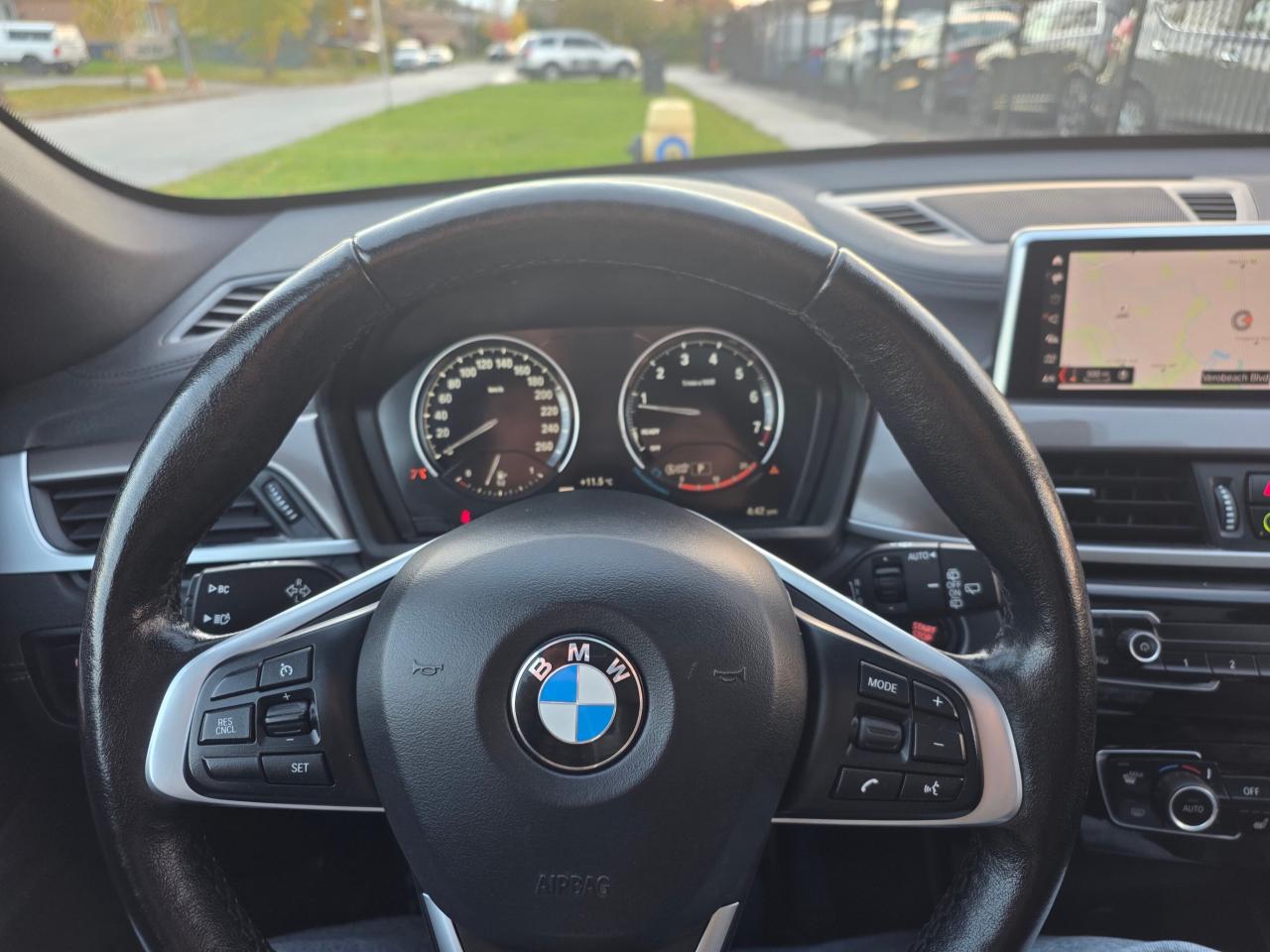 2022 BMW X1 xDrive28i *NO ACCIDENTS/NAVIGATION/CAMERA/PANORAMI Photo