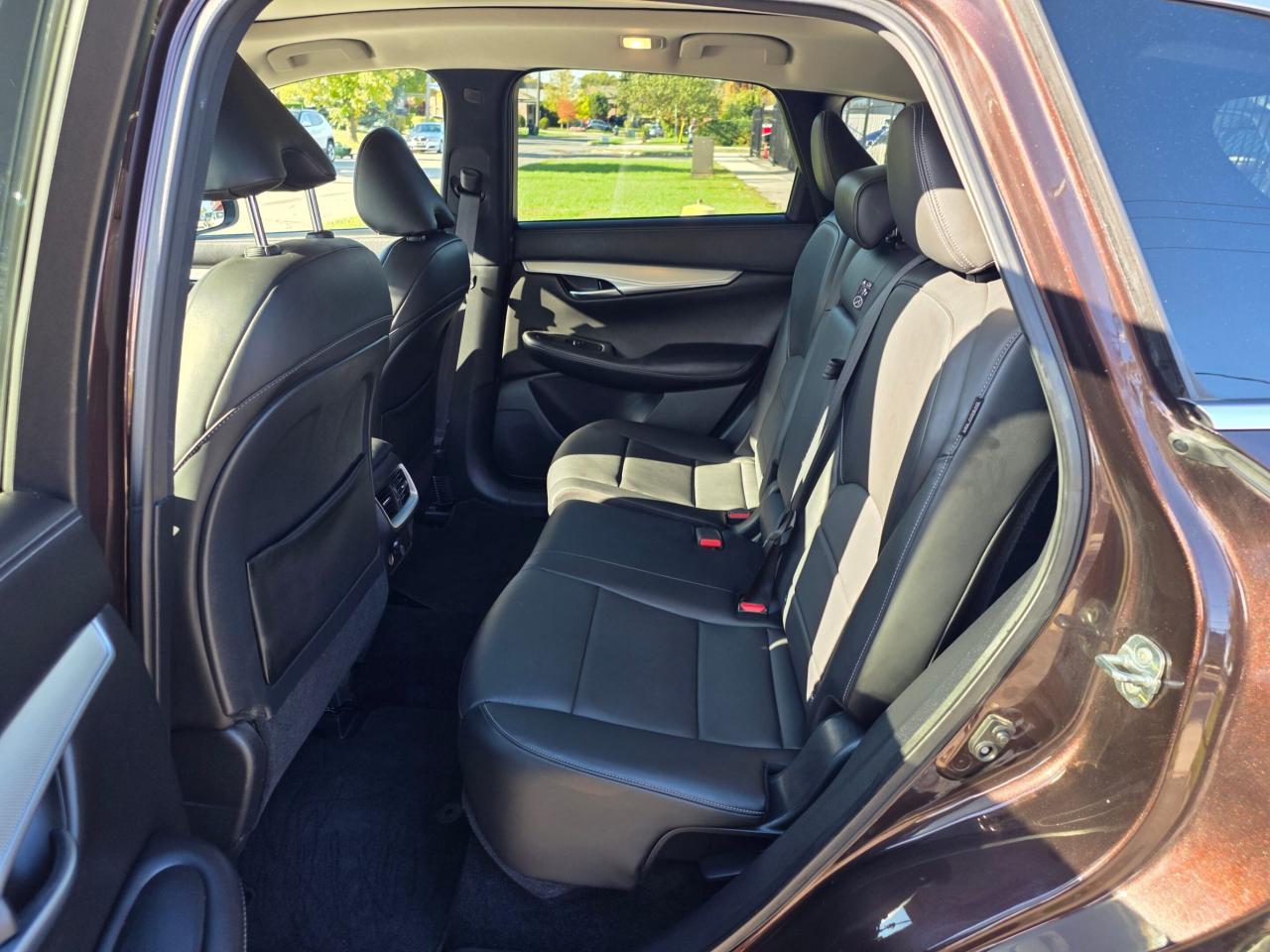 2021 Infiniti QX50 LUXE AWD *NO ACCIDENTS / 1 OWNER / CARPLAY / PANO Photo