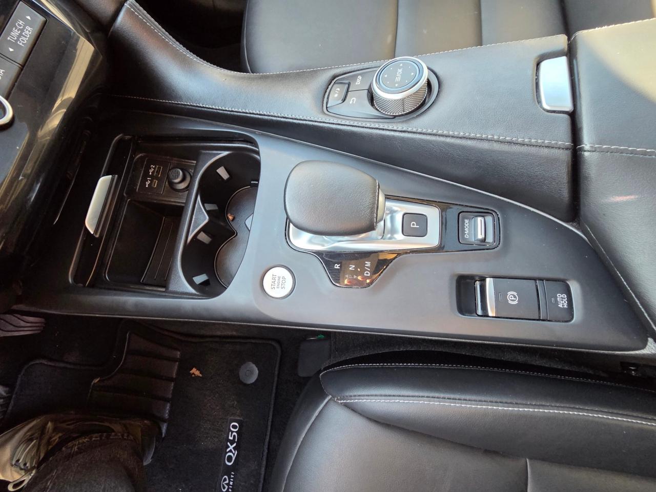 2021 Infiniti QX50 LUXE AWD *NO ACCIDENTS / 1 OWNER / CARPLAY / PANO Photo