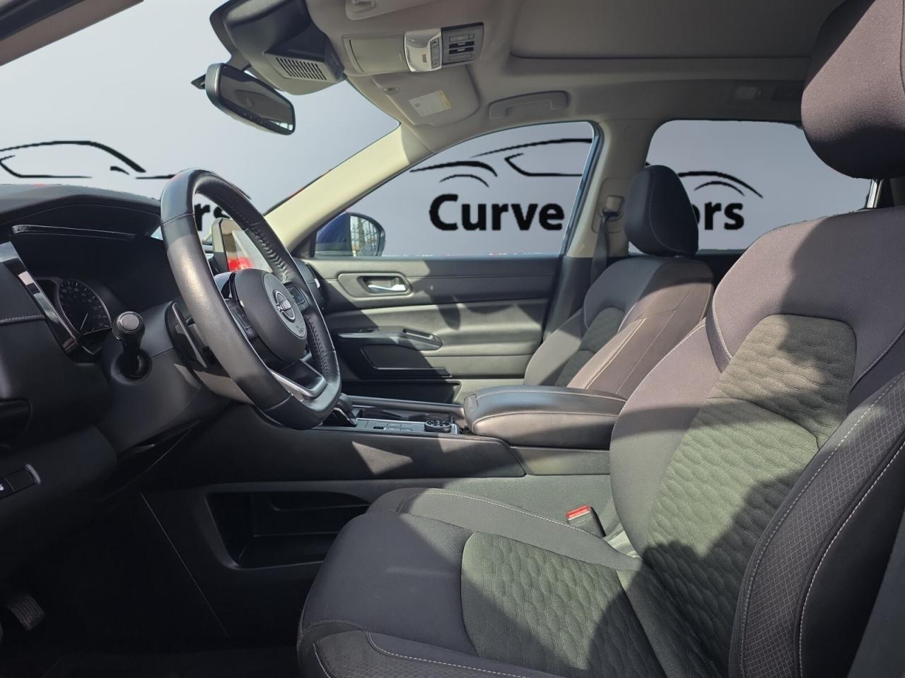 2022 Nissan Pathfinder SV 4WD * NO ACCIDENTS / CARPLAY / PANORAMIC ROOF / Photo