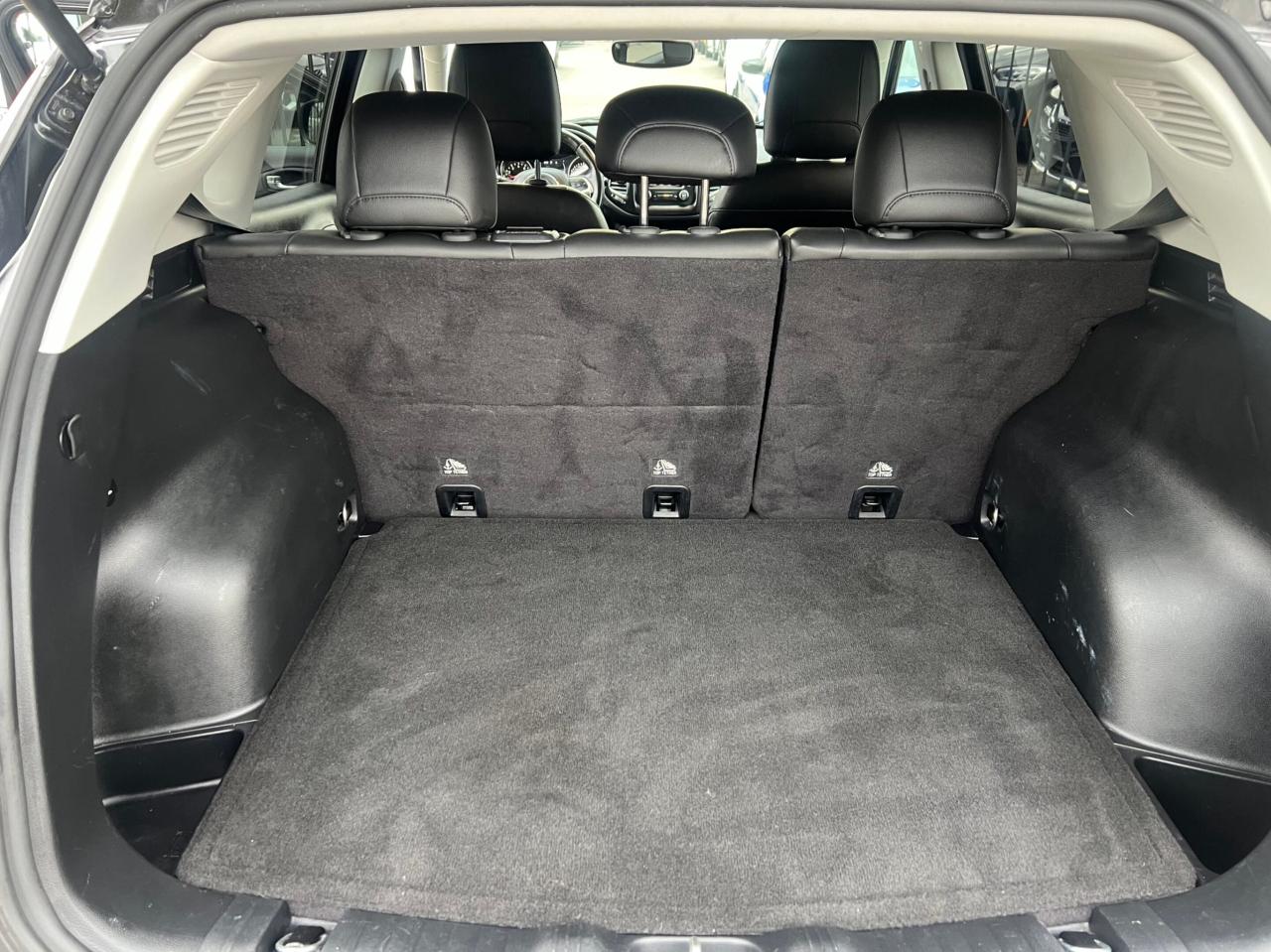 2018 Jeep Compass North 4x4 * NO ACCIDENTS / CAMERA / BLUETOOTH / HE Photo