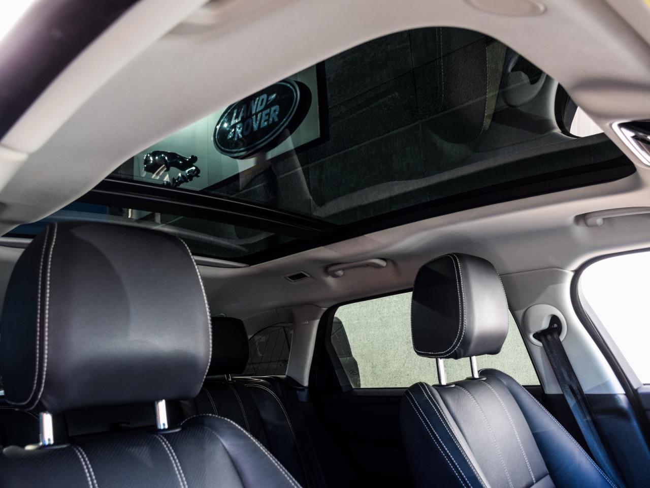 2022 Land Rover Range Rover Velar P250 S FUJI WHITE APPLY CARPLAY GREAT VALUE Photo