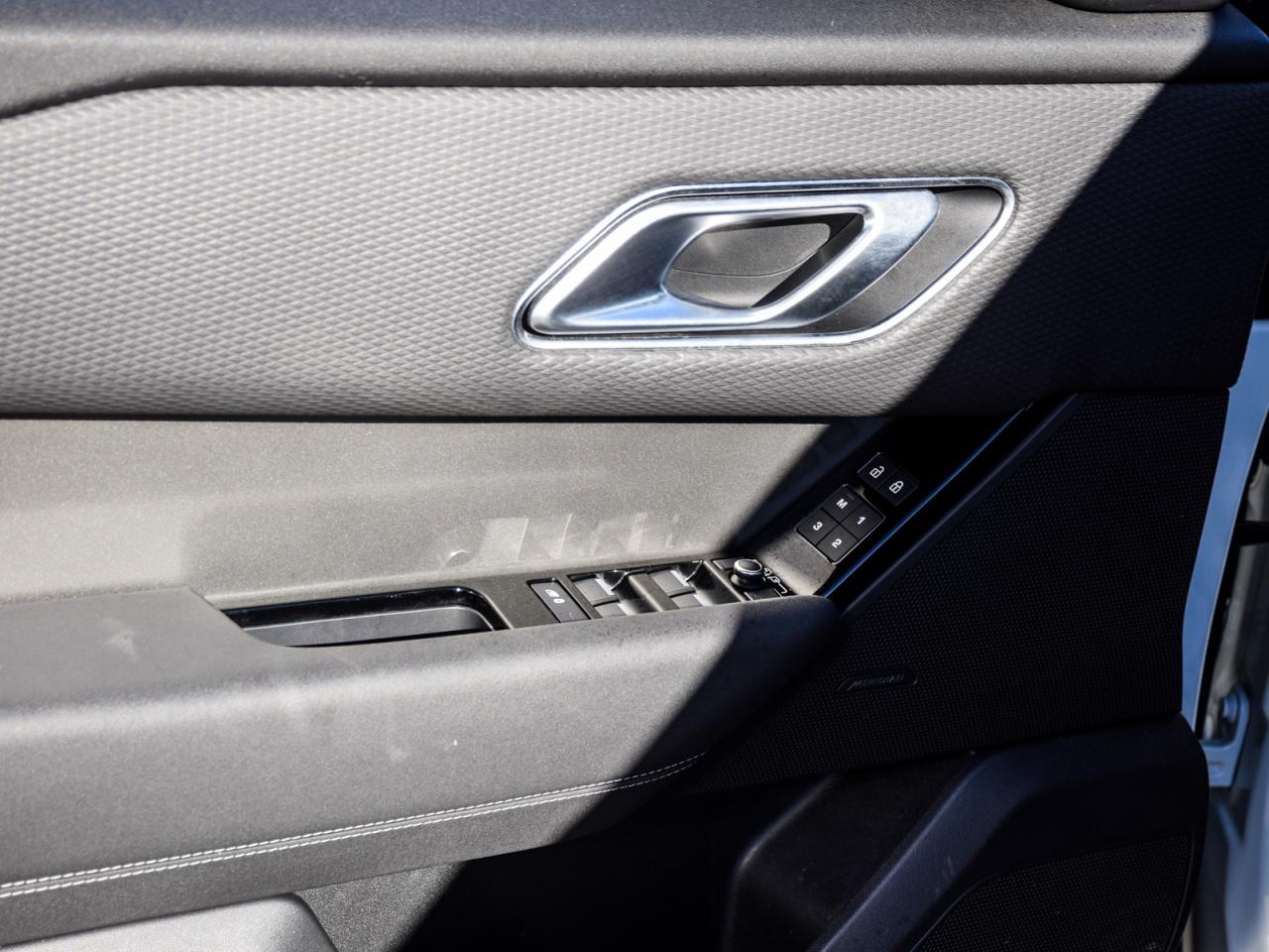 2022 Land Rover Range Rover Velar P250 S Photo