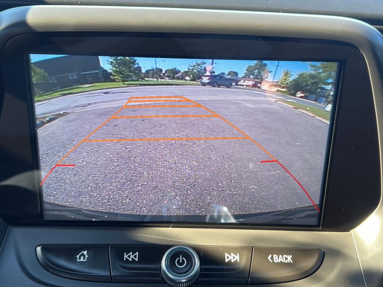 2017 Chevrolet Camaro BOSE PREMIUM SOUND / SUNROOF / NAVIGATION / CAMERA Photo