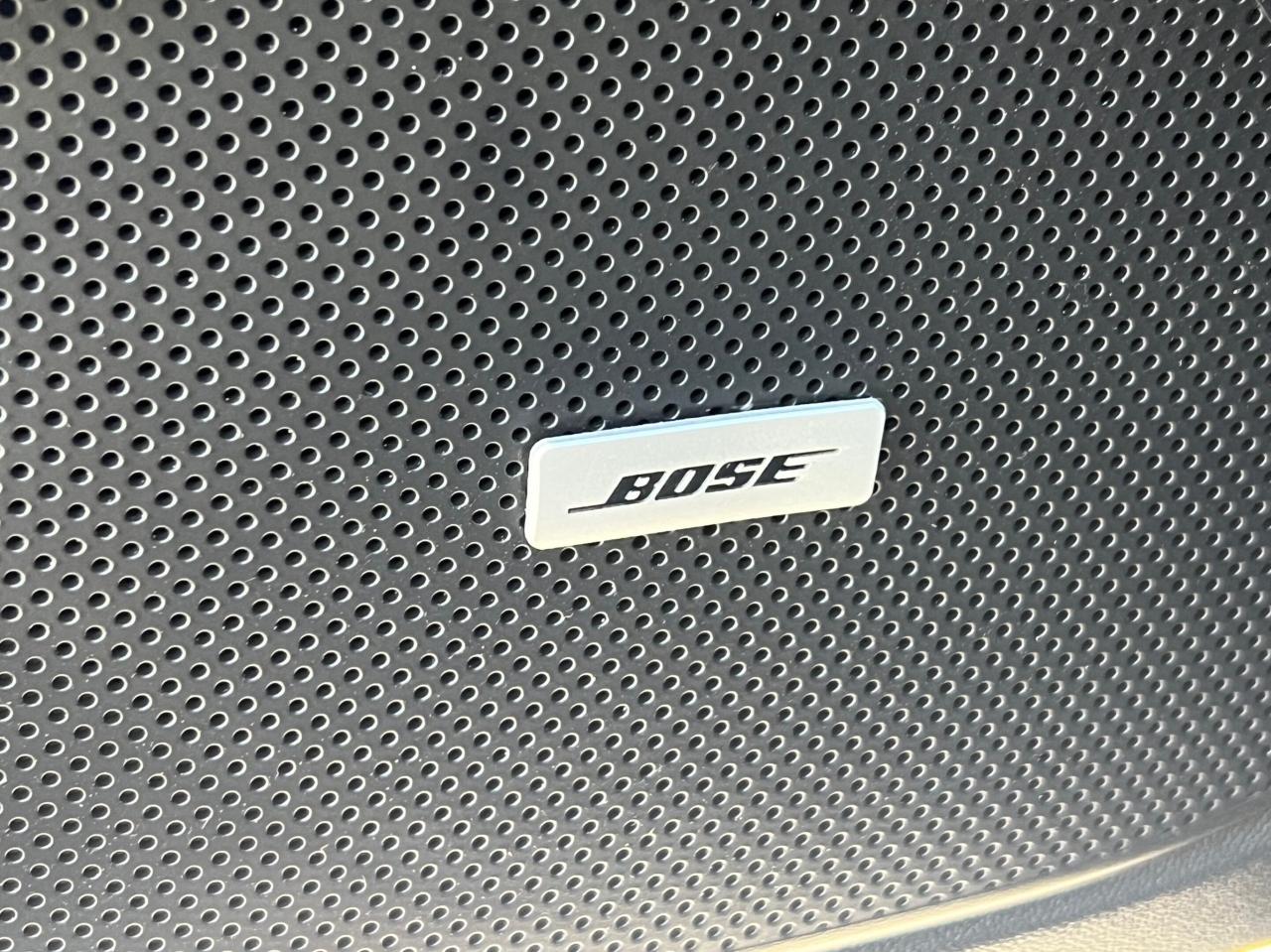 2017 Chevrolet Camaro BOSE PREMIUM SOUND / SUNROOF / NAVIGATION / CAMERA Photo