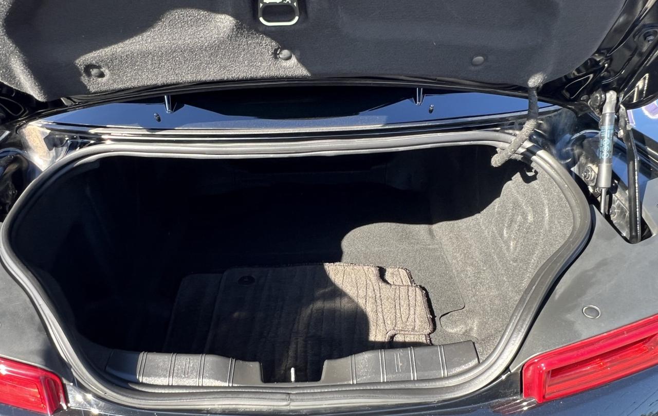 2017 Chevrolet Camaro BOSE PREMIUM SOUND / SUNROOF / NAVIGATION / CAMERA Photo