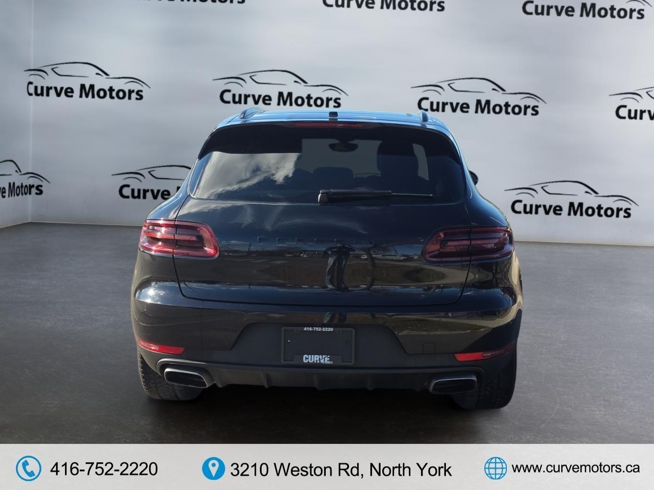 2018 Porsche Macan NO ACCIDENTS / RED INTERIOR / KEYLESS GO / PANORAM Photo