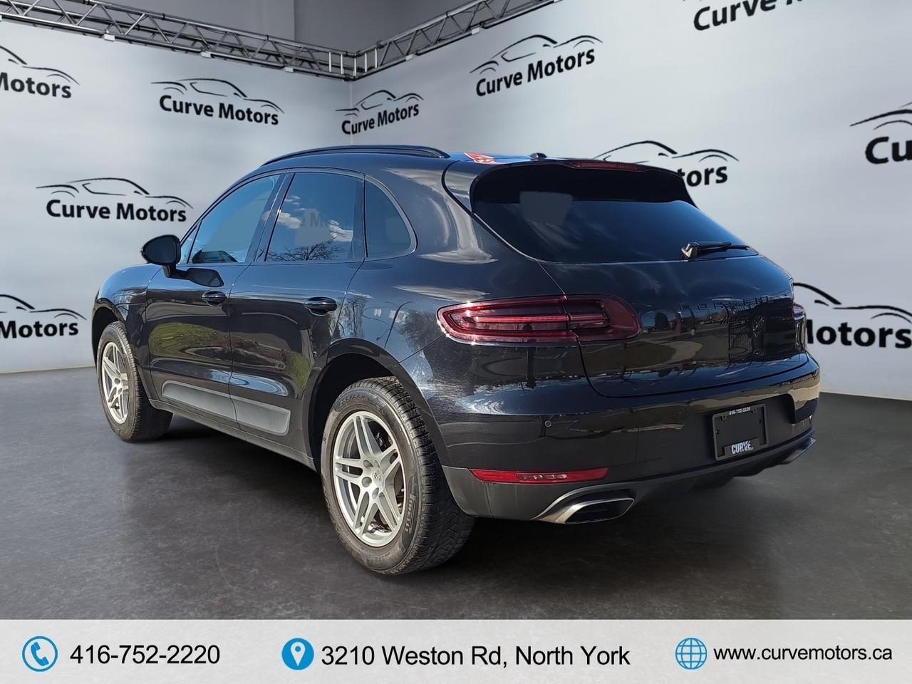 2018 Porsche Macan NO ACCIDENTS / RED INTERIOR / KEYLESS GO / PANORAM Photo